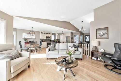 10 Bow Point, Cochrane, AB - Indoor Photo Showing Living Room