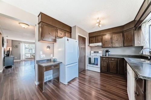 144 Silvergrove Road Nw, Calgary, AB 