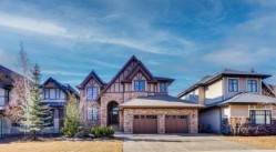 54 Wexford Crescent SW Calgary, AB T3H 0H1