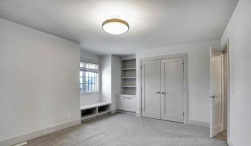 54 Wexford Crescent Sw, Calgary, AB - Indoor Photo Showing Other Room