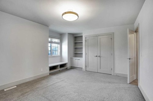 54 Wexford Crescent Sw, Calgary, AB - Indoor Photo Showing Other Room