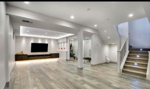 54 Wexford Crescent Sw, Calgary, AB - Indoor Photo Showing Other Room