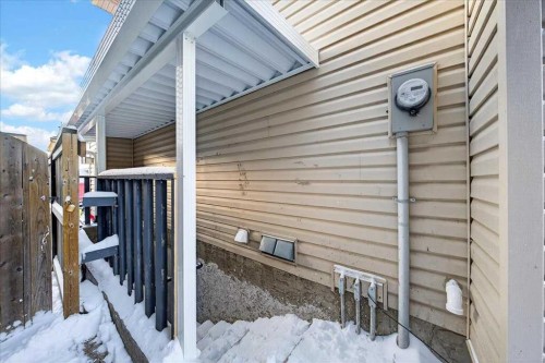 34 Saddlecrest Crescent Ne, Calgary, AB - Outdoor With Exterior