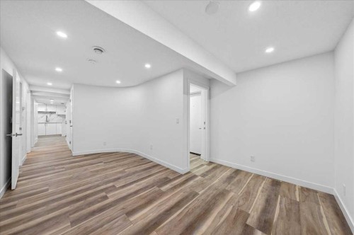 34 Saddlecrest Crescent Ne, Calgary, AB - Indoor Photo Showing Other Room