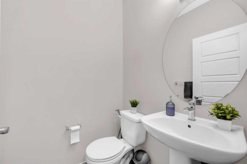 136-301 Redstone Boulevard Ne, Calgary, AB - Indoor Photo Showing Bathroom