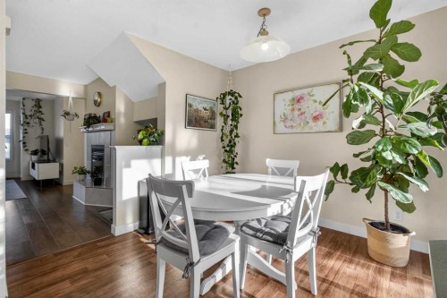 41 Sandarac Villas Nw, Calgary, AB - Indoor Photo Showing Dining Room