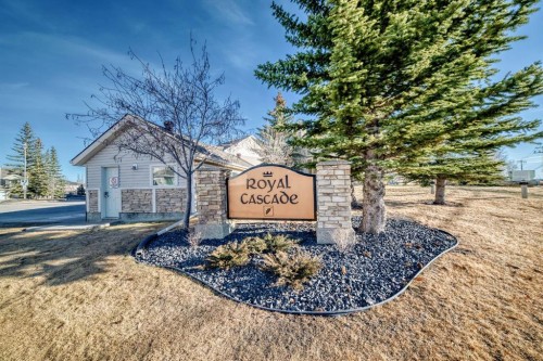 21 Royal Oak Gardens Nw, Calgary, AB - Outdoor With View