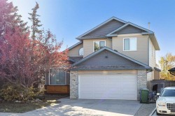 104 Meadowbrook Bay SE Airdrie, AB T4A 2B3