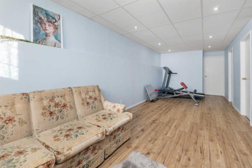 118 Bridleridge Way Sw, Calgary, AB - Indoor