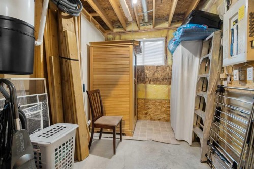 118 Bridleridge Way Sw, Calgary, AB - Indoor