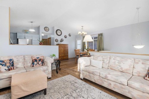 118 Bridleridge Way Sw, Calgary, AB - Indoor Photo Showing Living Room