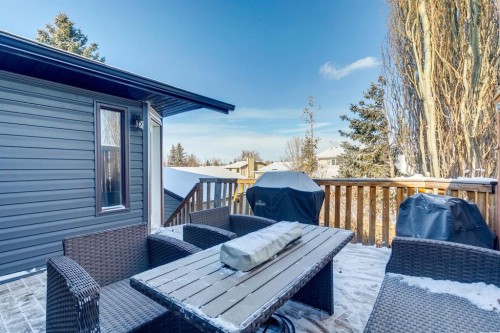 79 Riverglen Way Se, Calgary, AB - Outdoor With Deck Patio Veranda With Exterior