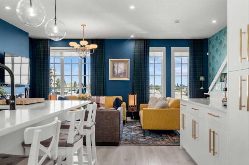 8161 8 Avenue, Calgary, AB - Indoor Photo Showing Dining Room