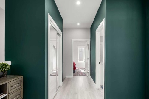 8161 8 Avenue, Calgary, AB - Indoor Photo Showing Other Room