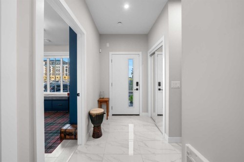 8161 8 Avenue, Calgary, AB - Indoor Photo Showing Other Room