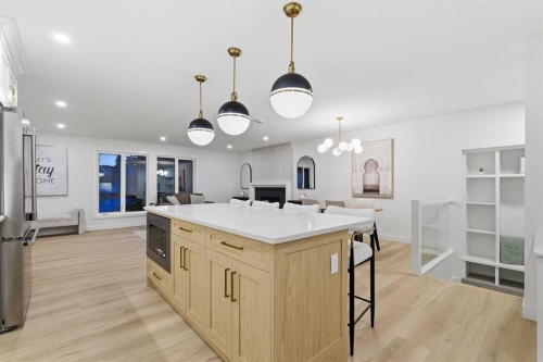 4904 Valiant Drive Nw, Calgary, AB - Indoor Photo Showing Kitchen With Upgraded Kitchen