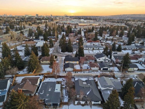 4904 Valiant Drive Nw, Calgary, AB - Outdoor With View