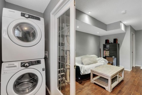 431 Silverado Plains Circle Sw, Calgary, AB - Indoor Photo Showing Laundry Room