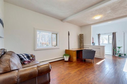 53 Croxford Estates Ne, Airdrie, AB - Indoor