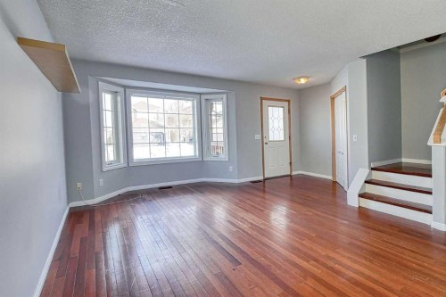 136 Chaparral Ridge Circle Se, Calgary, AB - Indoor Photo Showing Other Room