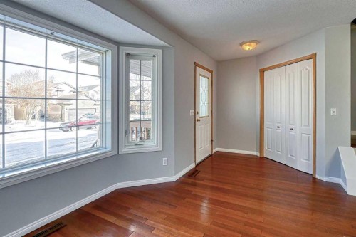 136 Chaparral Ridge Circle Se, Calgary, AB - Indoor Photo Showing Other Room