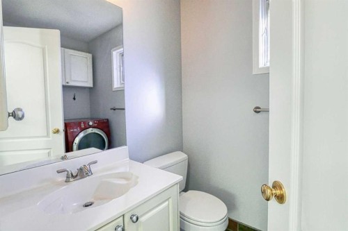 136 Chaparral Ridge Circle Se, Calgary, AB - Indoor Photo Showing Bathroom