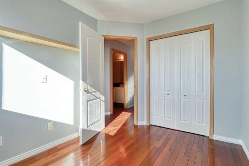 136 Chaparral Ridge Circle Se, Calgary, AB - Indoor Photo Showing Other Room