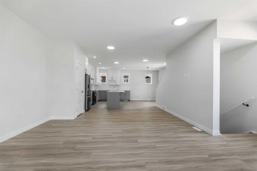 806-90 Corner Meadows Manor Ne, Calgary, AB - Indoor Photo Showing Other Room