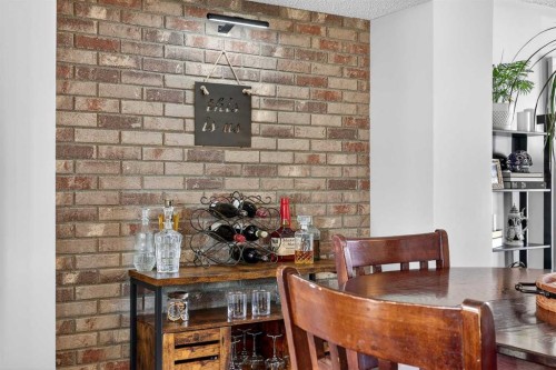 88 Cramond Green Se, Calgary, AB - Indoor Photo Showing Dining Room