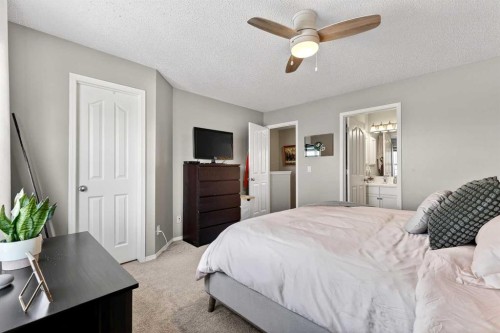 88 Cramond Green Se, Calgary, AB - Indoor Photo Showing Bedroom