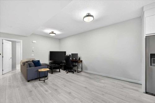 170 Creekside Drive Sw, Calgary, AB - Indoor
