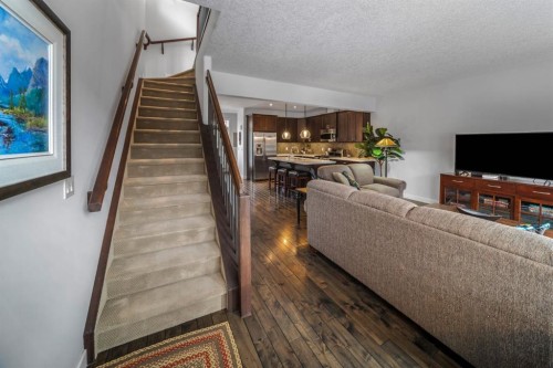 1-105 Rundle Drive, Canmore, AB - Indoor