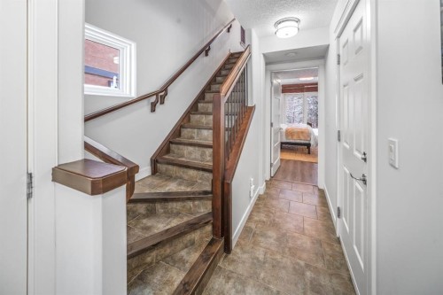 1-105 Rundle Drive, Canmore, AB - Indoor Photo Showing Other Room