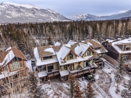 1-105 Rundle Drive, Canmore, AB - Outdoor