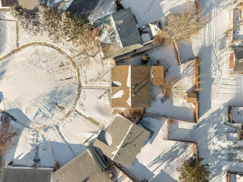 36 Doverthorn Place Se, Calgary, AB - Outdoor