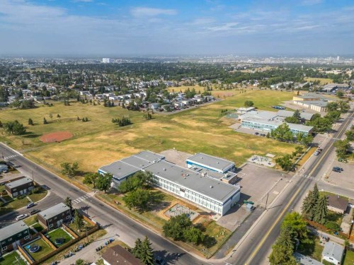 36 Doverthorn Place Se, Calgary, AB - Outdoor With View