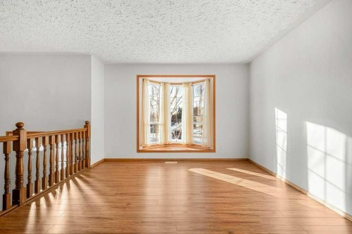 36 Doverthorn Place Se, Calgary, AB - Indoor Photo Showing Other Room