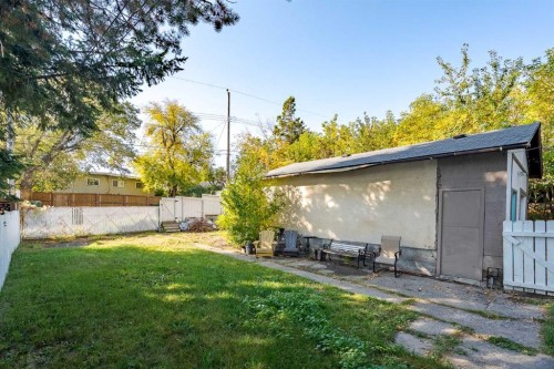 6507 34 Avenue Nw, Calgary, AB - Outdoor