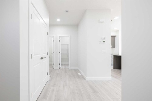 190 Sora Way Se, Calgary, AB - Indoor Photo Showing Other Room