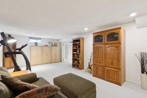 35 45 Street Sw, Calgary, AB - Indoor