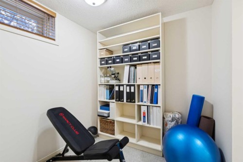 35 45 Street Sw, Calgary, AB - Indoor Photo Showing Office