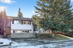 5315 Valiant Drive NW Calgary, AB T3A 0Y9