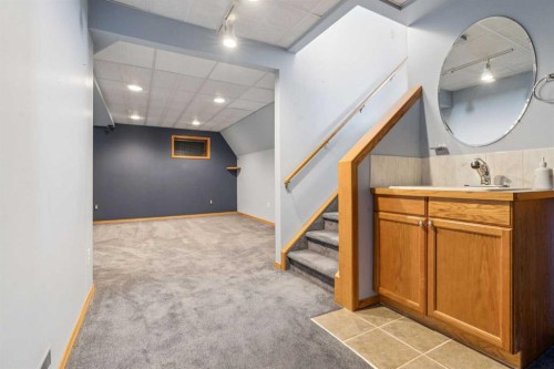 7117 California Boulevard Ne, Calgary, AB - Indoor