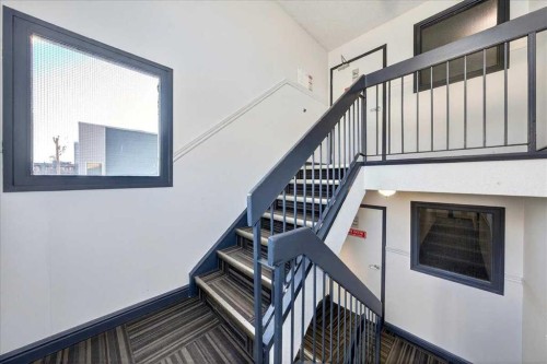 303-431 1 Avenue Ne, Calgary, AB - Indoor Photo Showing Other Room