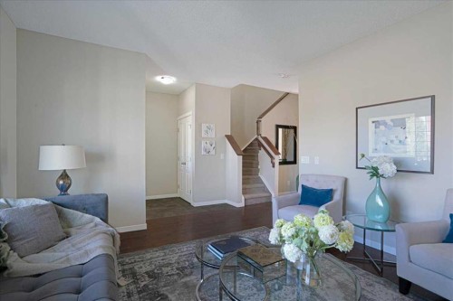 195 Marquis Common Se, Calgary, AB - Indoor Photo Showing Living Room