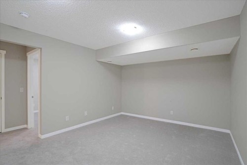 195 Marquis Common Se, Calgary, AB - Indoor Photo Showing Other Room