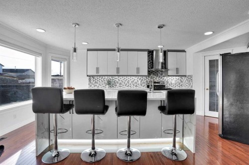 148 Martha'S Manor Ne, Calgary, AB - Indoor Photo Showing Kitchen With Upgraded Kitchen