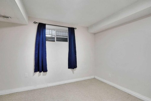 148 Martha'S Manor Ne, Calgary, AB - Indoor Photo Showing Other Room
