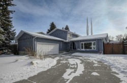 311 Canterbury Place SW Calgary, AB T2W 2B5
