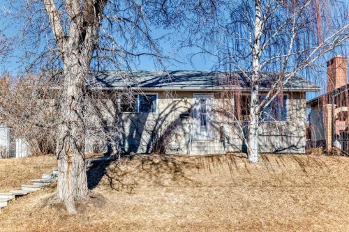 244 Huntridge Road Ne, Calgary, AB - Outdoor